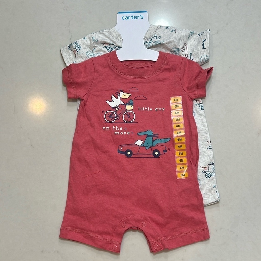 Carter's baby boy two piece set, brand new, 6 months.